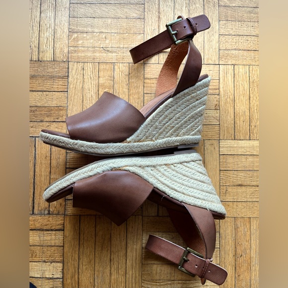 Old Navy Brown Wedge Espadrilles Size 9 Fits 8/8.5 - Picture 4 of 5